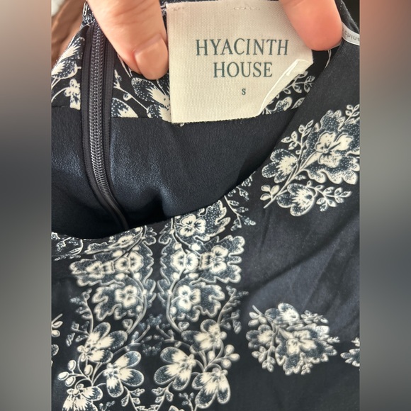 Tuckernuck Navy Floral Midi Dress - Picture 9 of 10